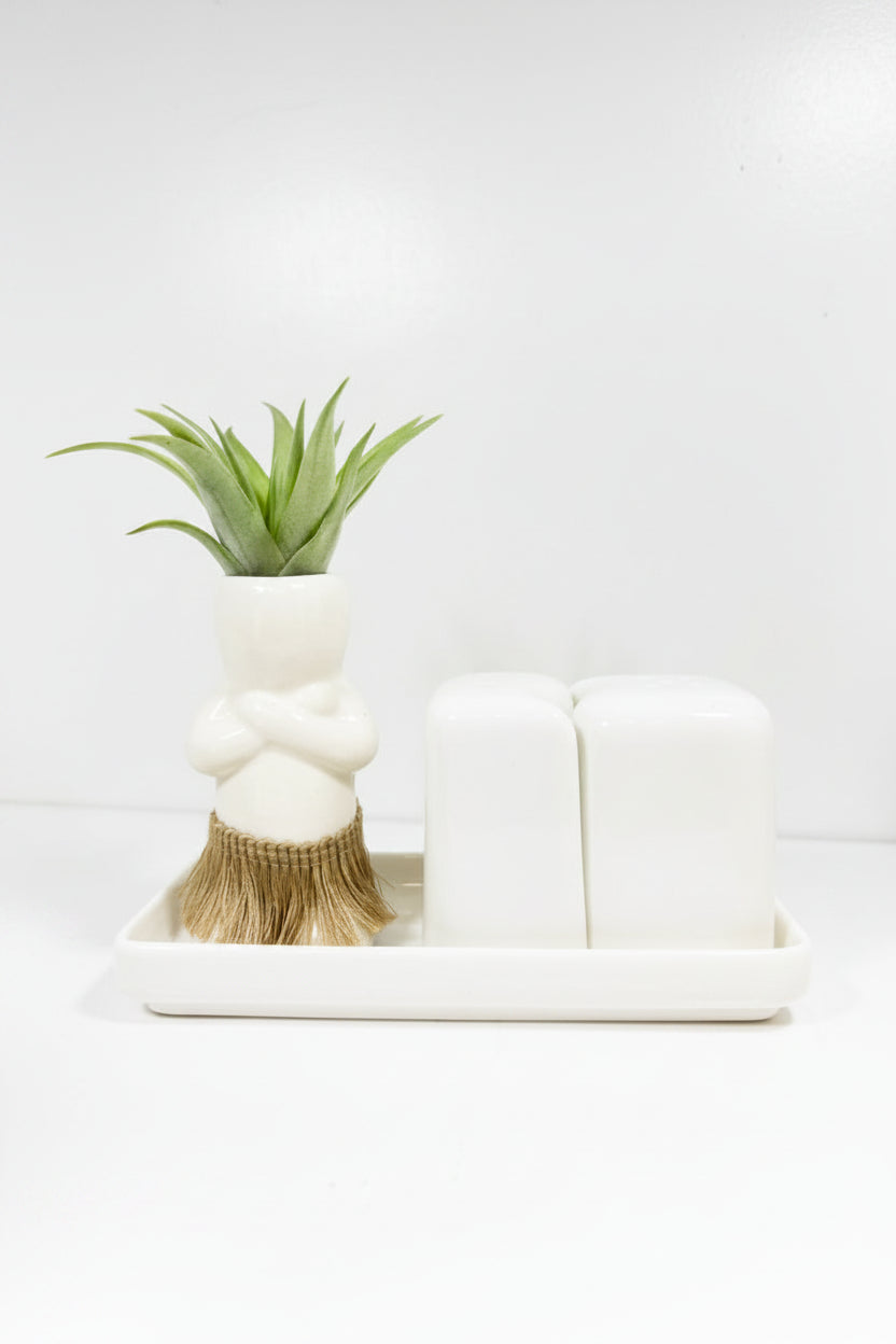 Salt + Pepper Shaker Set ~ Aloha Nui